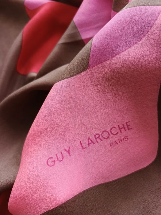 Платок ,хустка , шовк натуральний,Guy Laroche