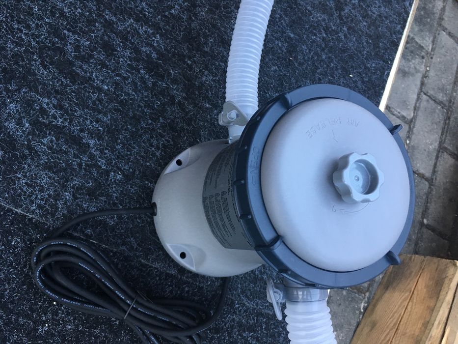 Piscina Bestway 3.66 diâmetro e 1 metro altura