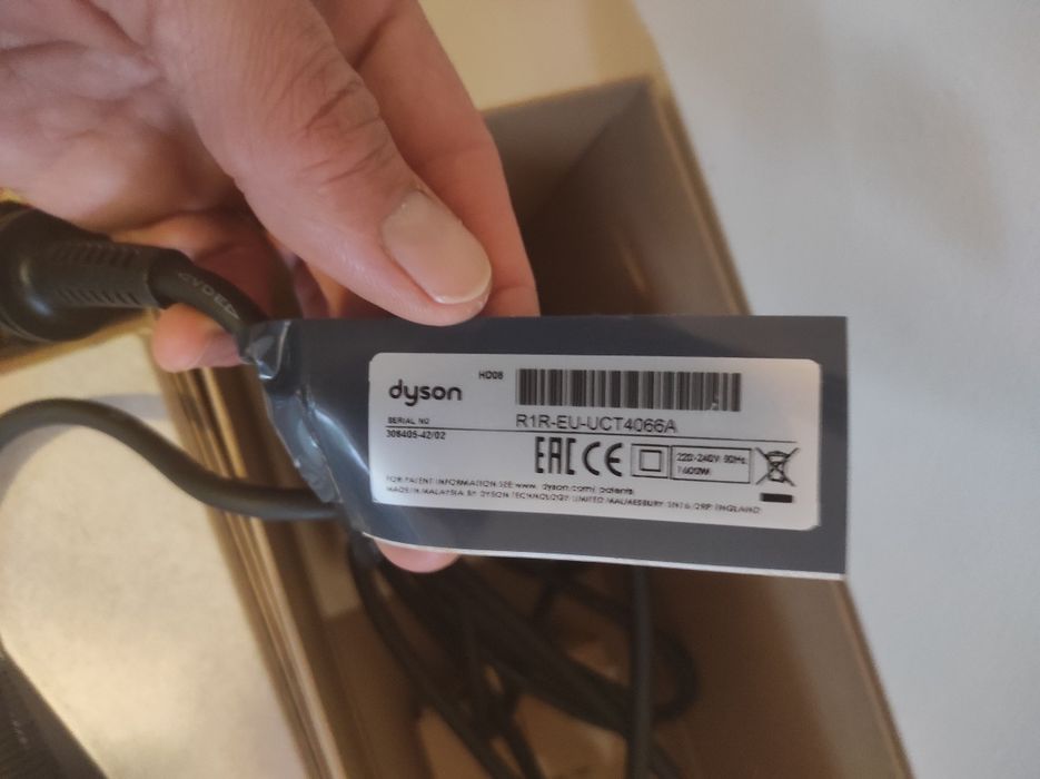 Secador modelo Dyson novo