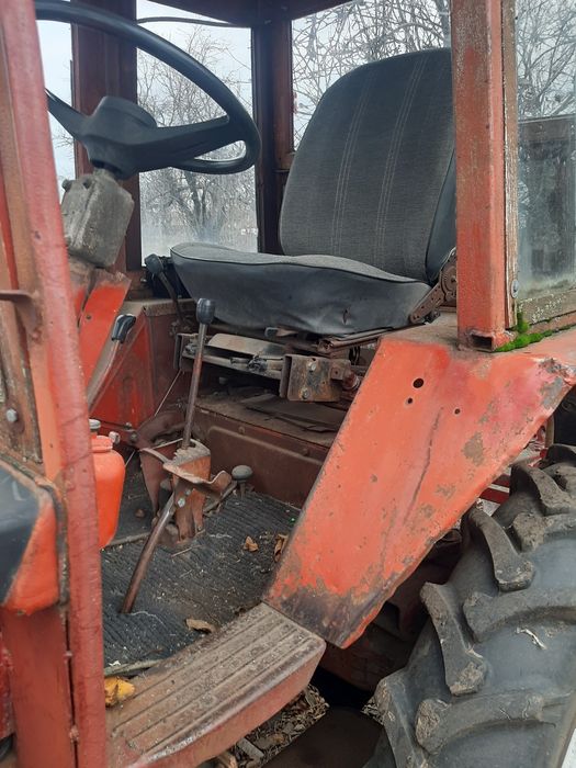 Трактор плуг прицеп