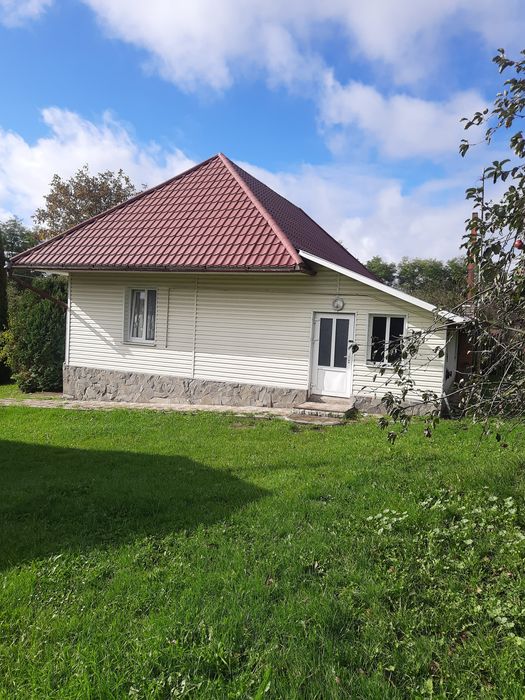 Продам будинок  к хорошому стані  кому потрібно  дзвоніть.