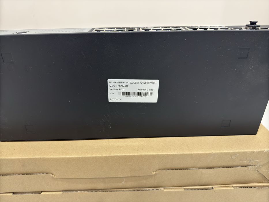Управляемый L2 коммутатор S6224-S2