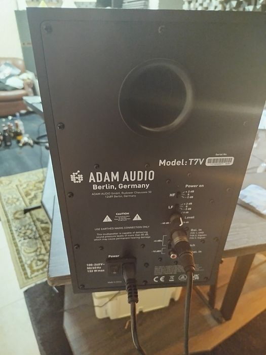 2 Adam TV7 colunas