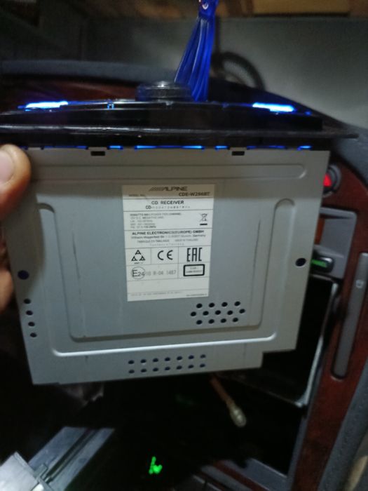 Alpine CDE-W296BT