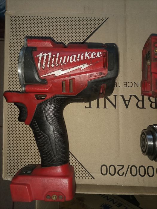 Milwaukee М18 CHIWP12-0 FUEL 2762-20 запчастини
Все про товар
 
Опис