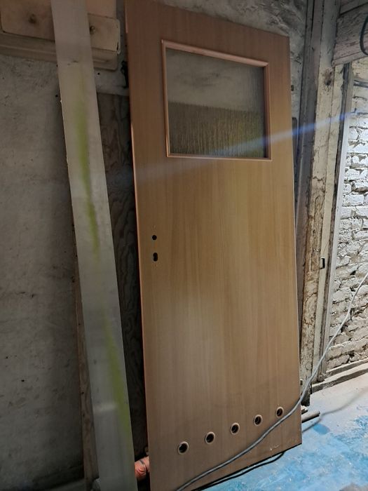 Drzwi do łazienki nowe( prawe) 85x205