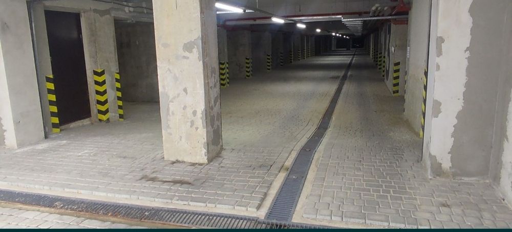 ДЕШЕВО.Паркомісце у ЖК Містечко Козацьке.