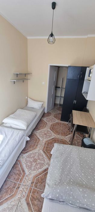 Hostel, kwatery pracownicze, pokoje