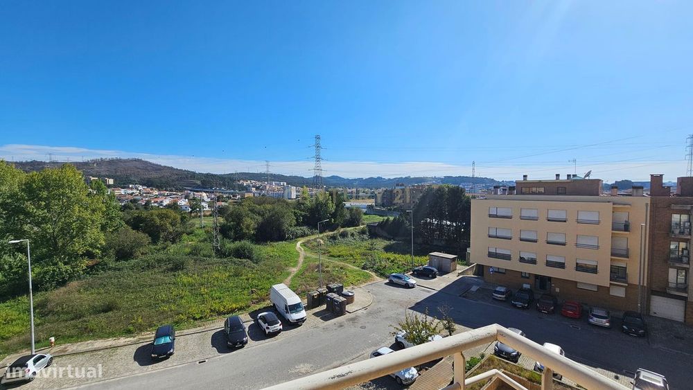 Apartamento T2+1 em Alfena, junto ao Parque Vale do Leça com garagem e