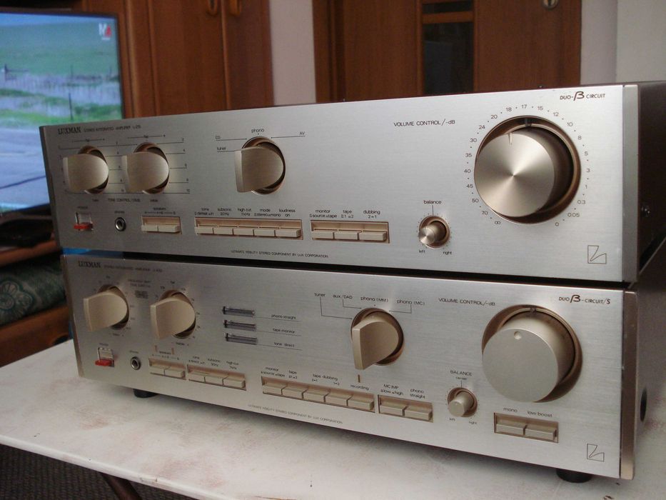 Підсилювач "Luxman" L-3, L-215
