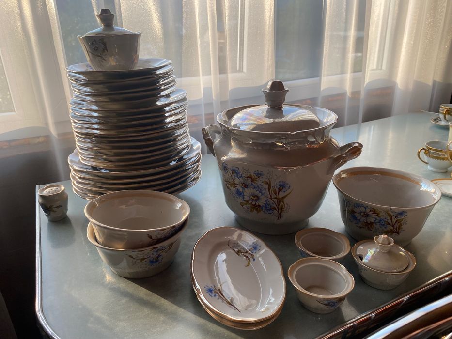 Набір посуду …….ціеа за все що на фото