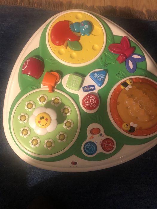 Mesa de atividades chicco