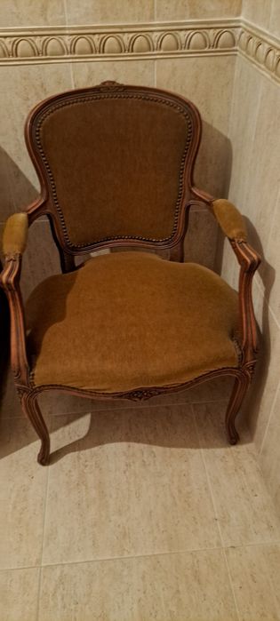 Cadeirão madeira maciça verde azeitona