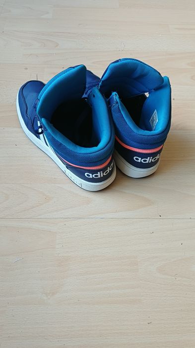 Buty marki Adidas wysokie 39 rozmiar