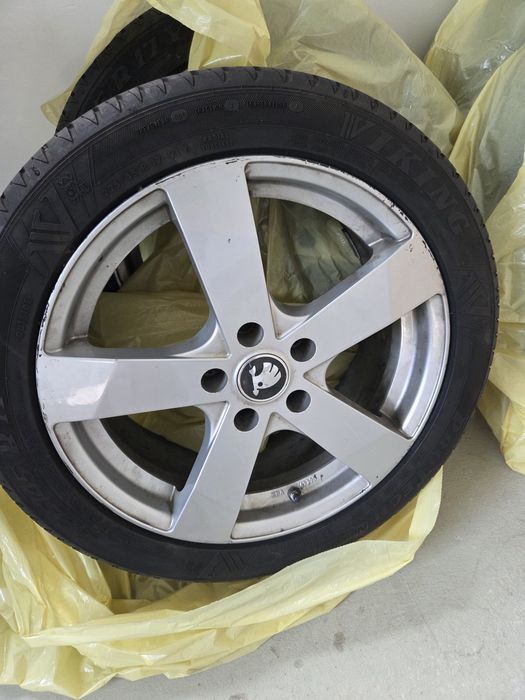 Felgi z oponami VW Seat Skoda grupa VAG, Opel