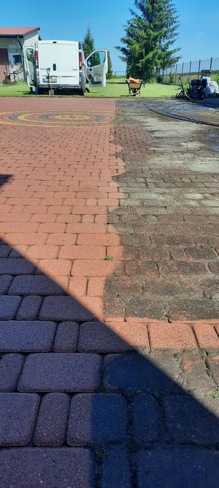 Mycie kostki brukoweji elewacji