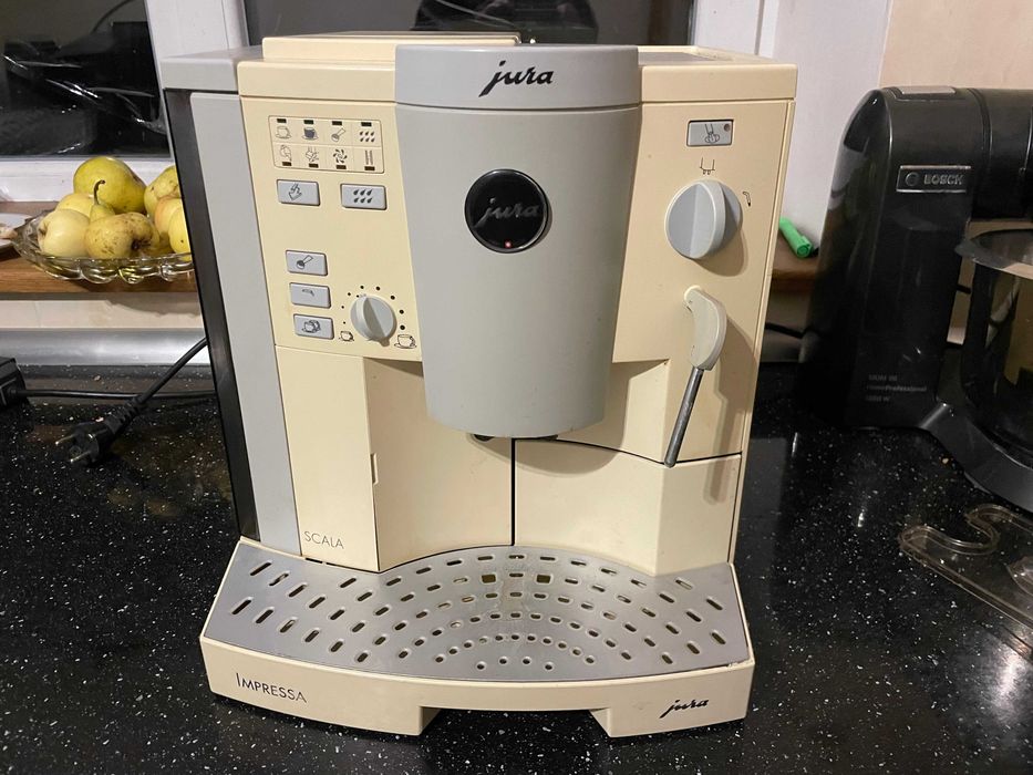 Кофемашина Jura impressa C2
