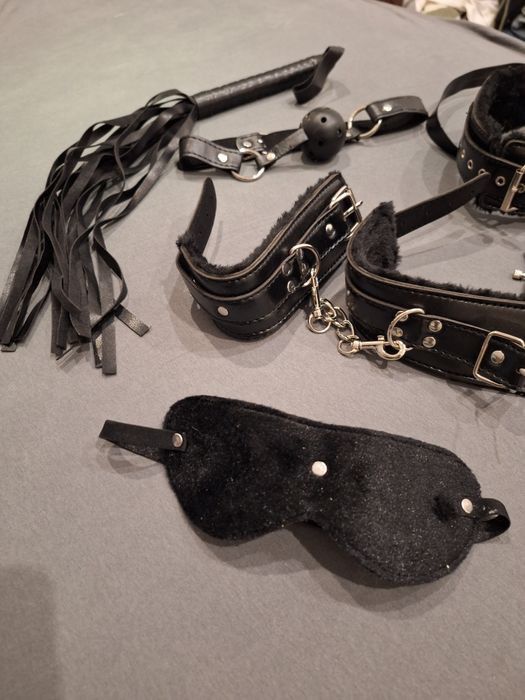 Akcesoria paski bielizna zabawki