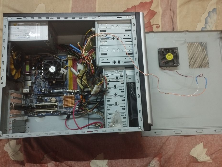 Продам старый корпус ПК. Б.У.На сборку