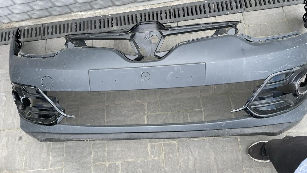 Бампер Рено Меган 3, 10-12-14 рік Передні бампери рено Megane