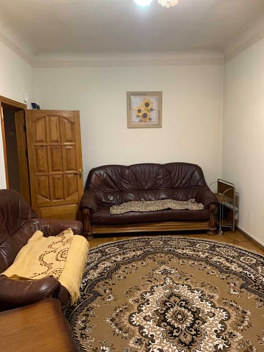 3 -комн квартира сталинка 75 кв.м (Днепрострой)