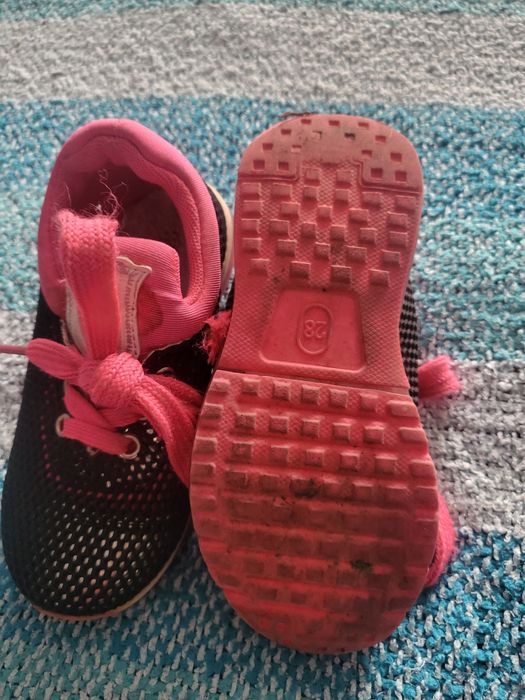 Buty dziewczęce adidaski