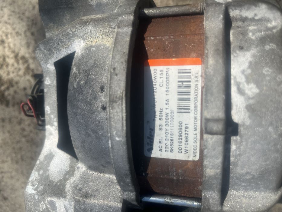 Silnik do pralki haier 1.8A 390W  mca30/64-148Hi