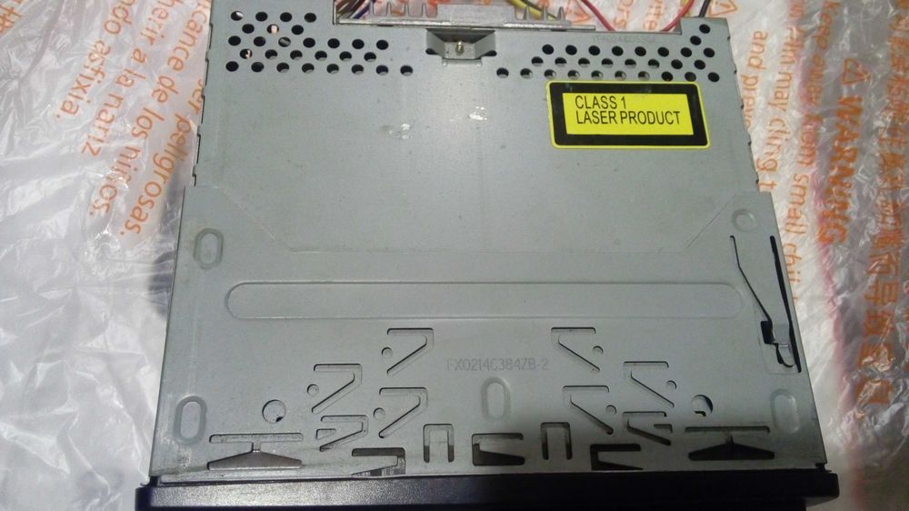 Автомагнитола оригинальная Panasonic CQ-C1305W - CD/MP3-автомагнитола