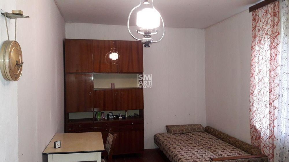 Продам будинок зі всіма комунікаціями, піччю і укриттям над Канівським