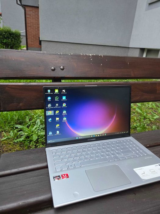 Asus X512D – Ryzen 5, 12GB/512GB SSD – bateria 5h – 899 zł