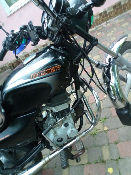 Мотоцикл Bajaj boxer BM 100es