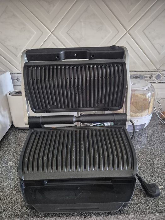 Grelhador eléctrico tefal excelente estado..