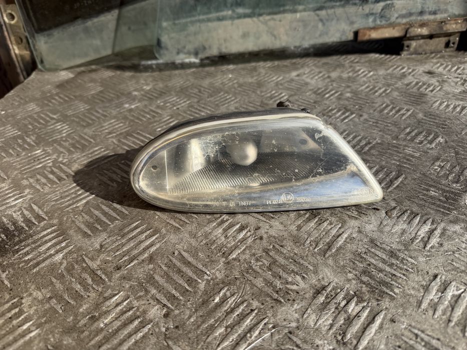 Туманка в бампер перед Мерседес мл270 год 03 mercedes w163 ml270 ml