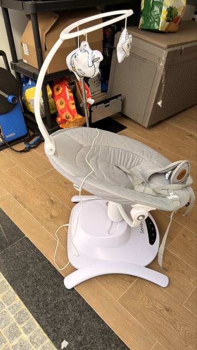 Esperguiçadeira Cadeira de embalar lionelo