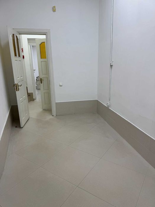 Оренда фасадного комерційного приміщення, Центр, м. Дрогобич!