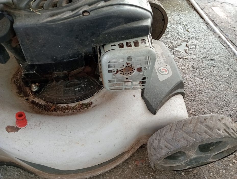 Vendo um corta relva está como novo