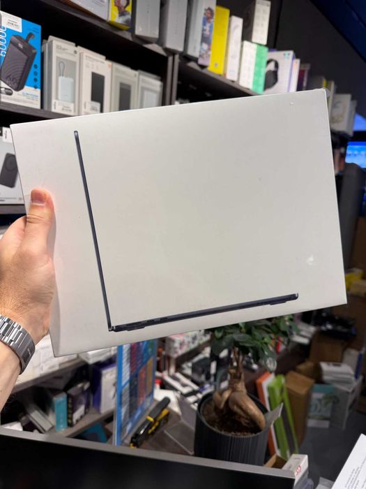 Ноутбук Apple MacBook Air 13.6'' M2 8-Core GPU 256Gb Midnight, новий, запакований!