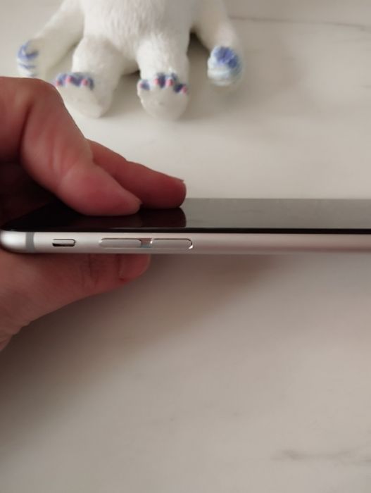 Apple iPhone 6 .