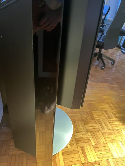 Televisor Bang Olufsen, a funcionar e estado impecavel