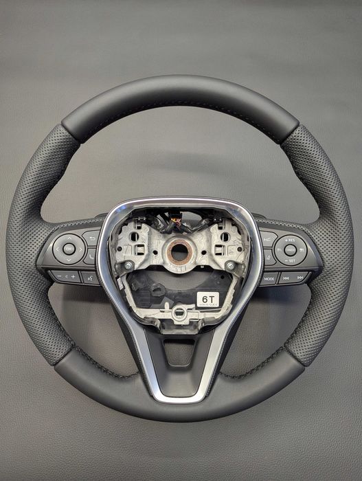 Kierownica Toyota Auris ll świeżo obszyta