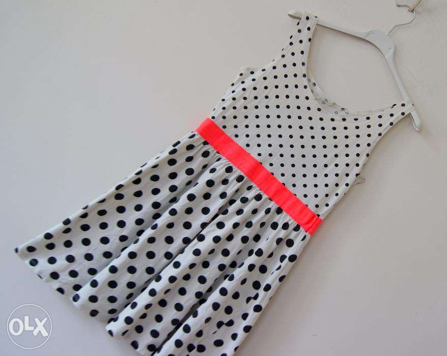 SUKIENKA W STYLU PIN UP biala neonowa w grochy groszki kropy koralowa