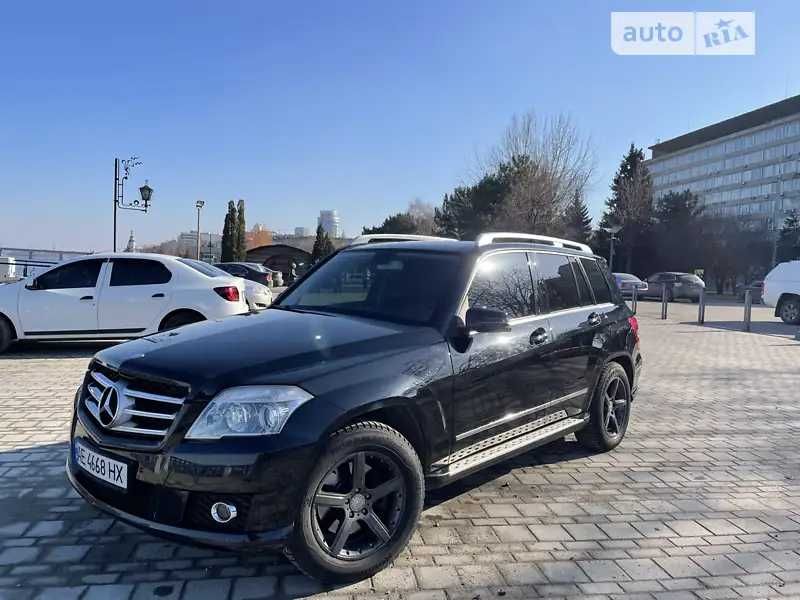 Автомобиль у відмінному стані Mersedes GLK