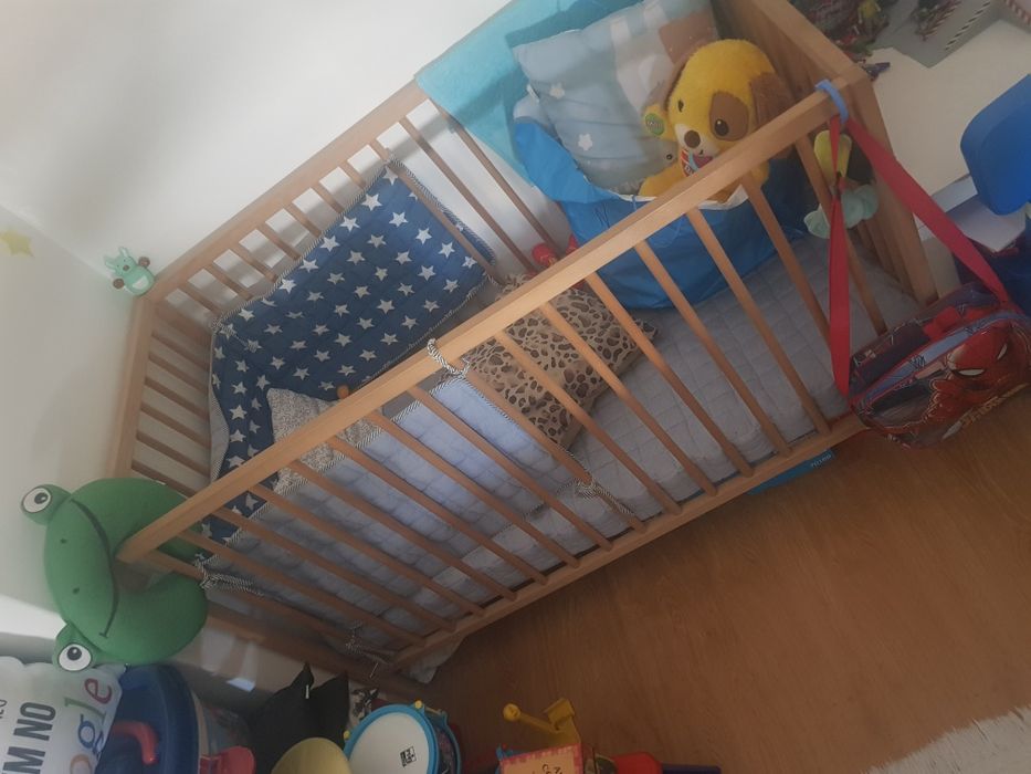 Cama de babe e colchão novo