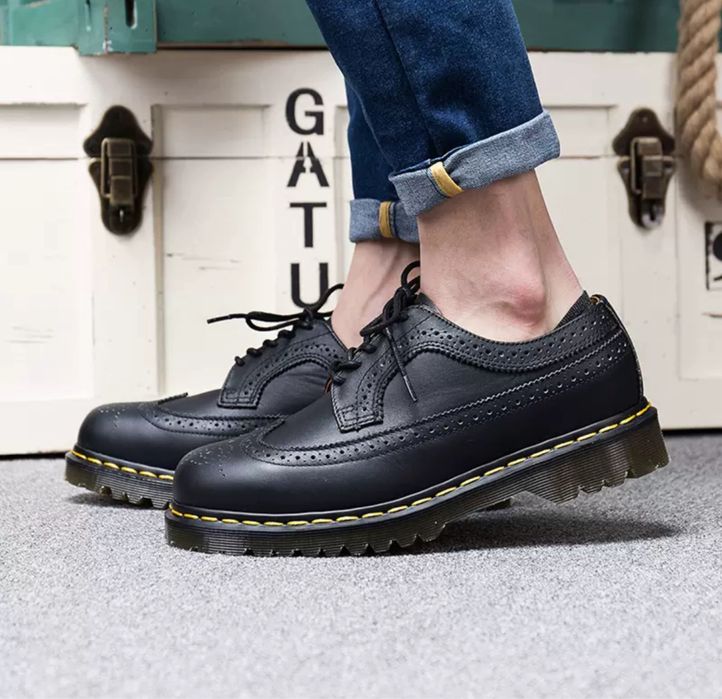 Półbuty ekeganckie unisex glany derby klasyczne czarne skóra Dr Martin