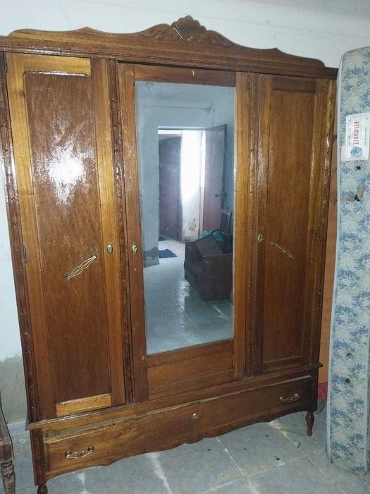 Roupeiro/Guarda-roupa