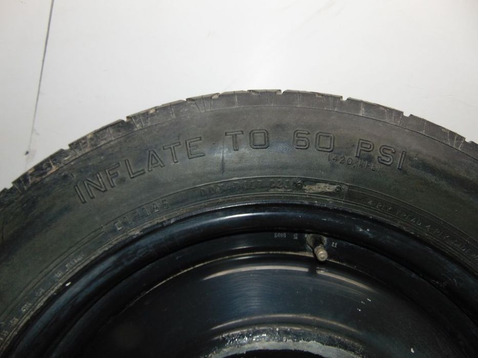 Mercedes ML jipe w163 roda suplente
