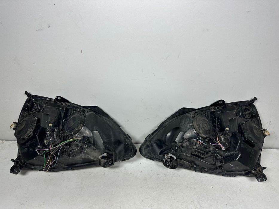 Lampa przód Renault Clio 2 01-05 lift prawa + lewa  Europa wysyłka