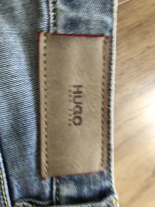 Spodnie jeansowe Hugo Boss 33/32