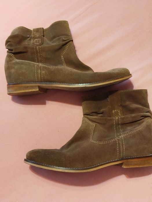 Brązowe skórzane zamszowe botki za kostkę Topshop 40