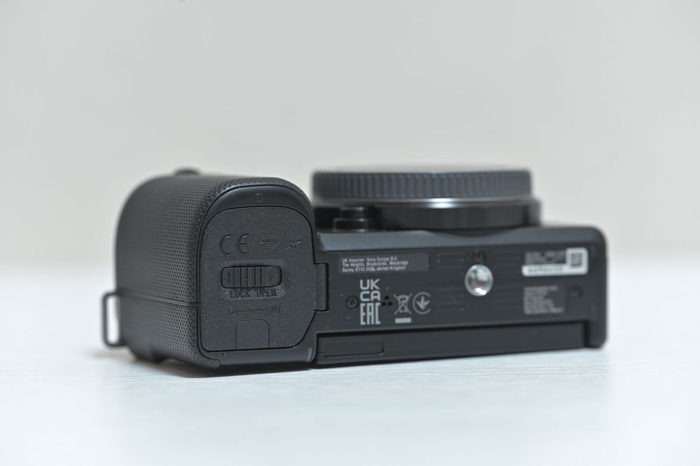 Sony ZV-E10 + 16-50 mm пробіг 0200 кадрів / без передоплат + гарантія